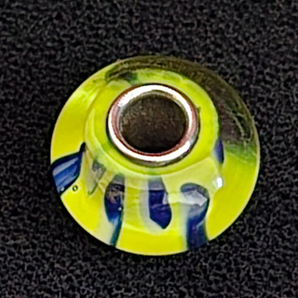Unique - Picture 3 of 6
